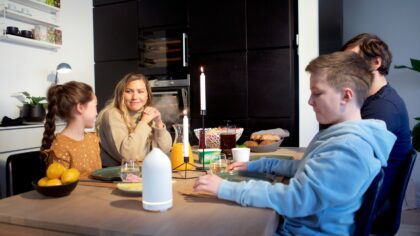 Gode vannvaner i hverdagen: slik får hele husholdningen i seg nok væske