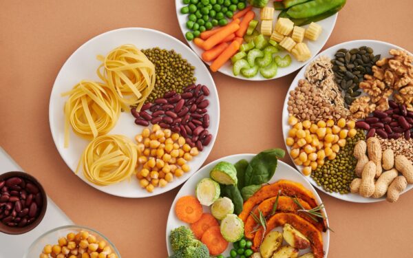 Proteiner i kostholdet: slik får du i deg nok uten avanserte dietter