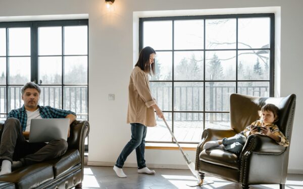 Rolige kvelder med barn: en praktisk guide til å lande dagen sammen